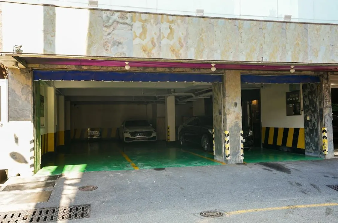 Z Motel Daeyeon Busan 0*,  South Korea