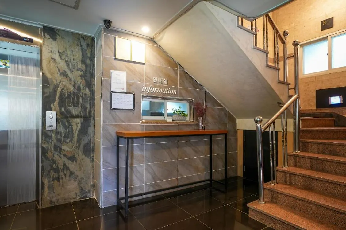 Z Motel Daeyeon Busan South Korea