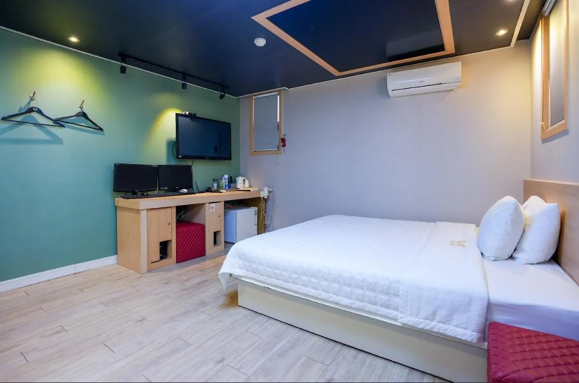 Z Motel Daeyeon Busan 0*,