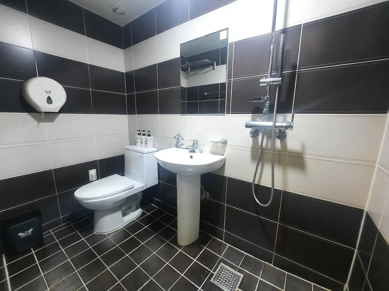 Z Motel Daeyeon Busan 0*,
