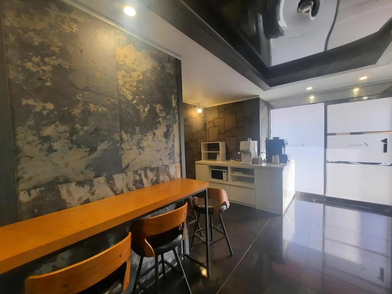 Z Motel Daeyeon Busan