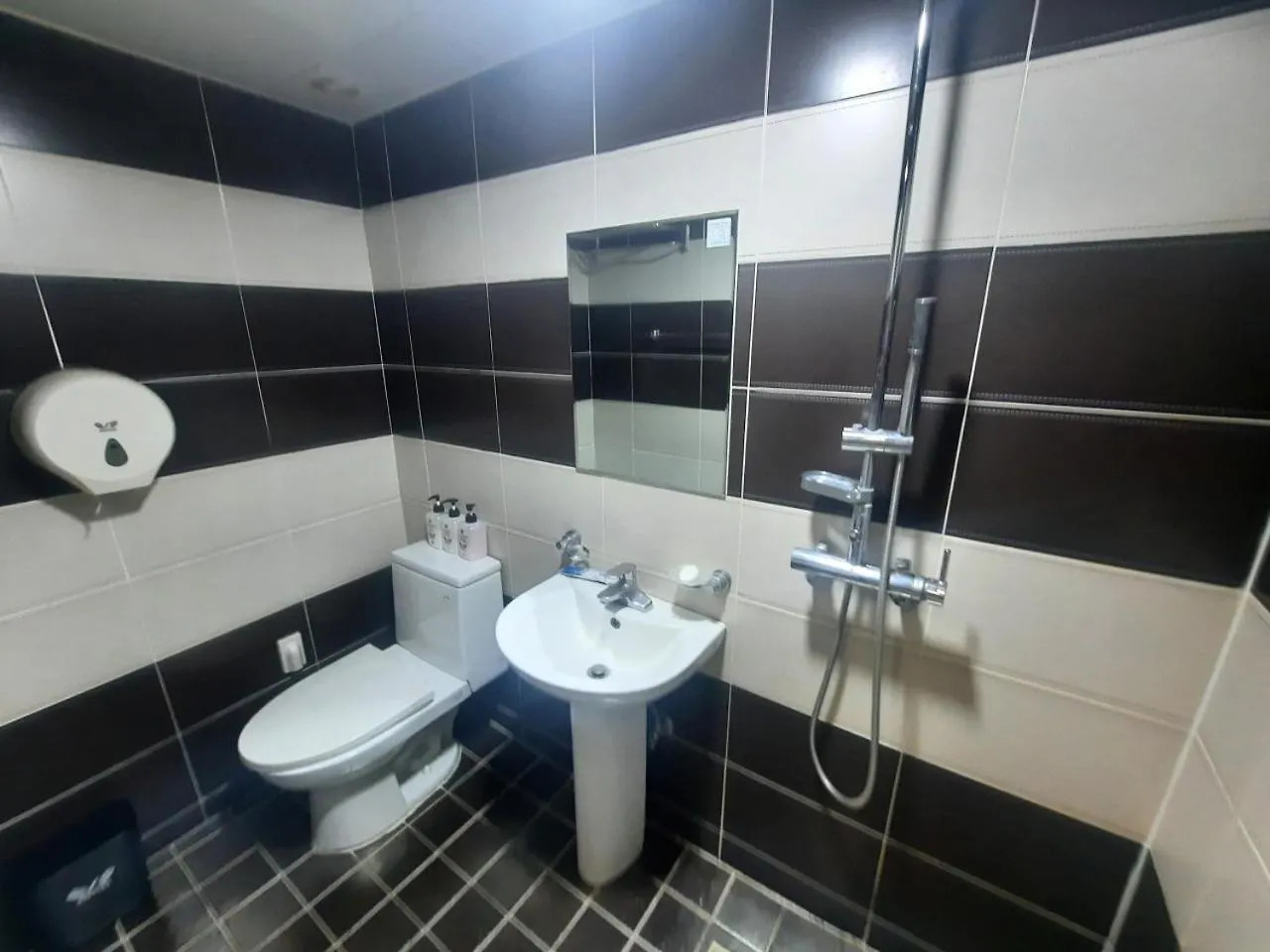 Z Motel Daeyeon Busan