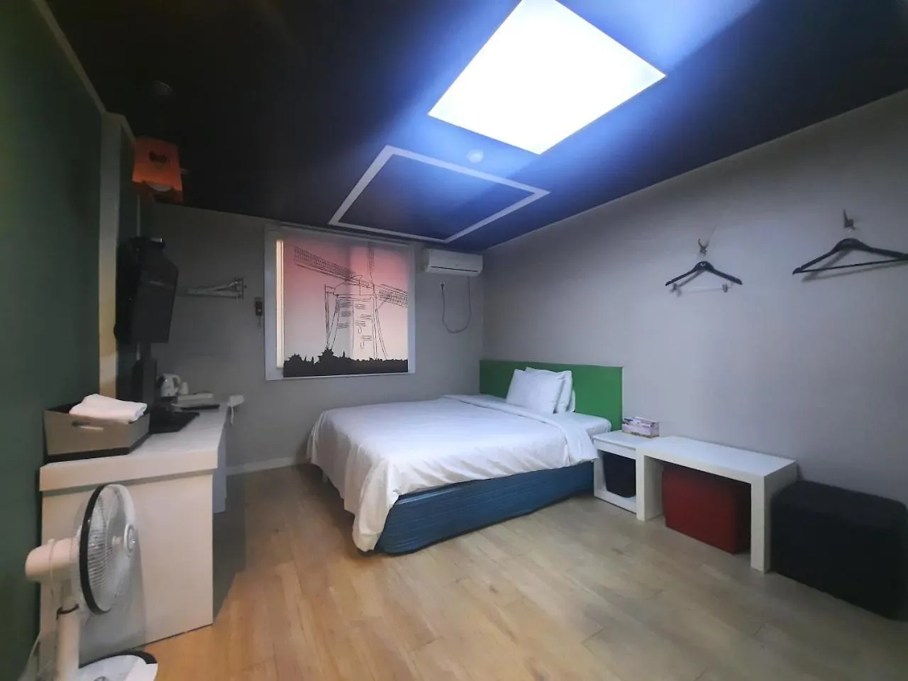 Z Motel Daeyeon Busan South Korea